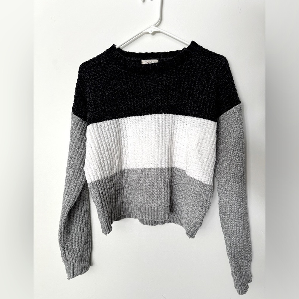 Poor Apparel ColorBlock Sweater Sz Large